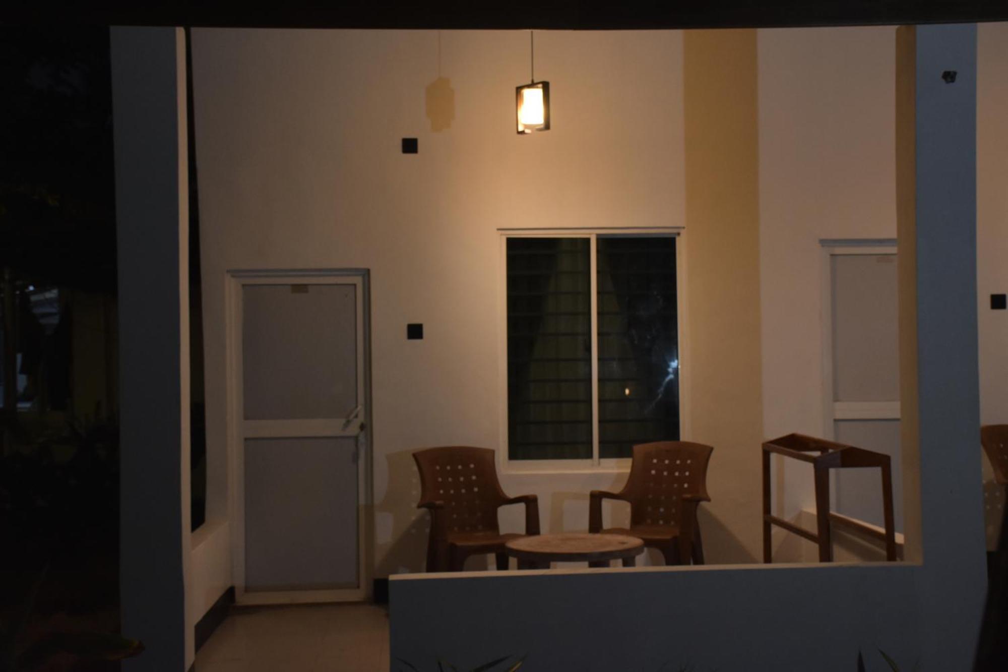 French Garden Regish Guest House Trincomalee Exterior foto