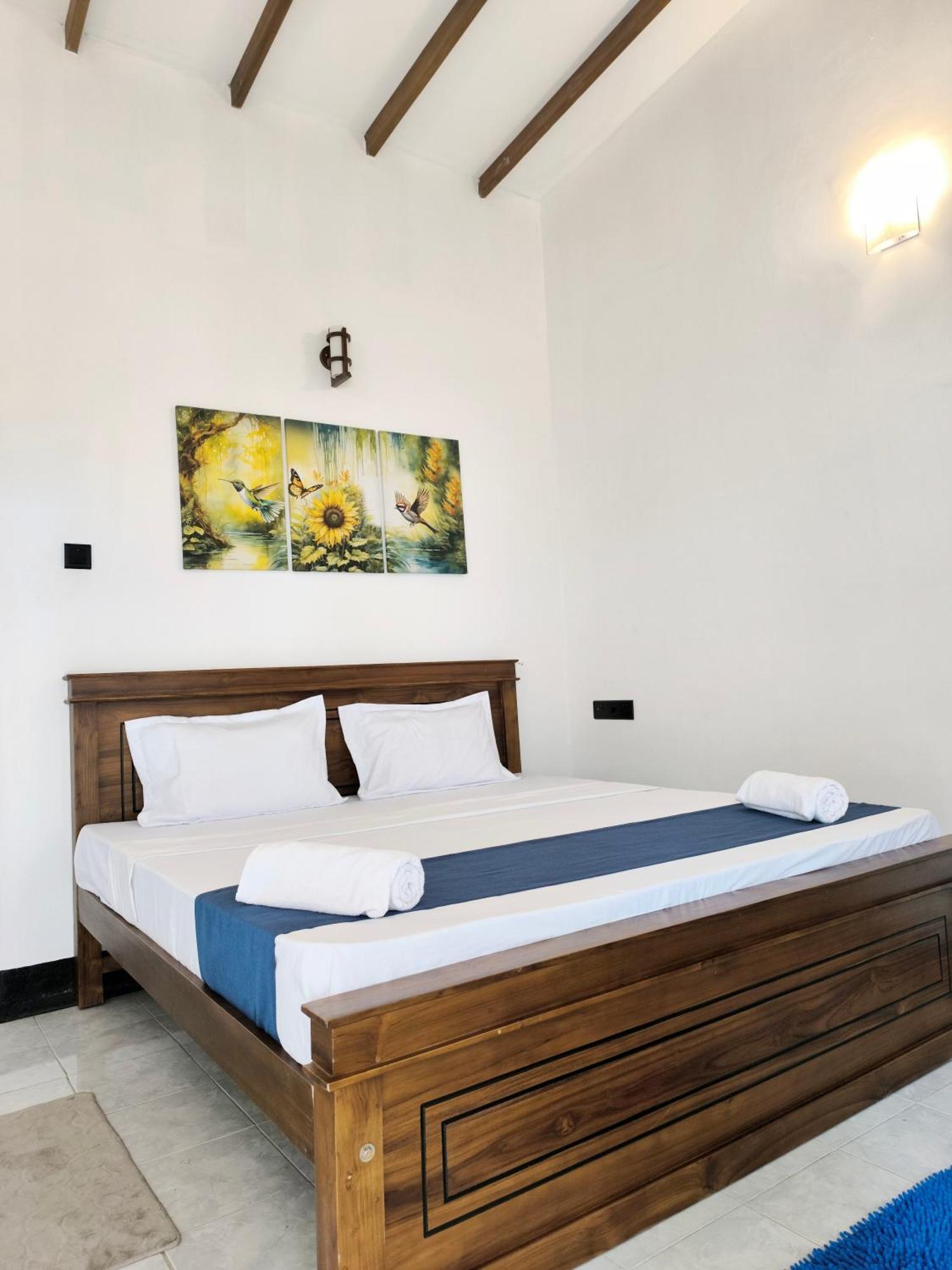 French Garden Regish Guest House Trincomalee Habitación foto